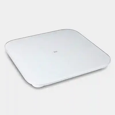 نمای سهرخ ترازو Xiaomi Mi Scale 2 ترازو هوشمند سفید شیائومی Mi Scale 2 با سطح یکدست و گوشههای گرد
