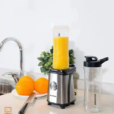 مخلوط‌کن Ocooker CD-BL01 شیائومی با بطری آب پرتقال و بطری خالی