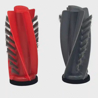 برس‌های دوتایی Roborock Saros 10 از نمای عمودی با پره مارپیچ