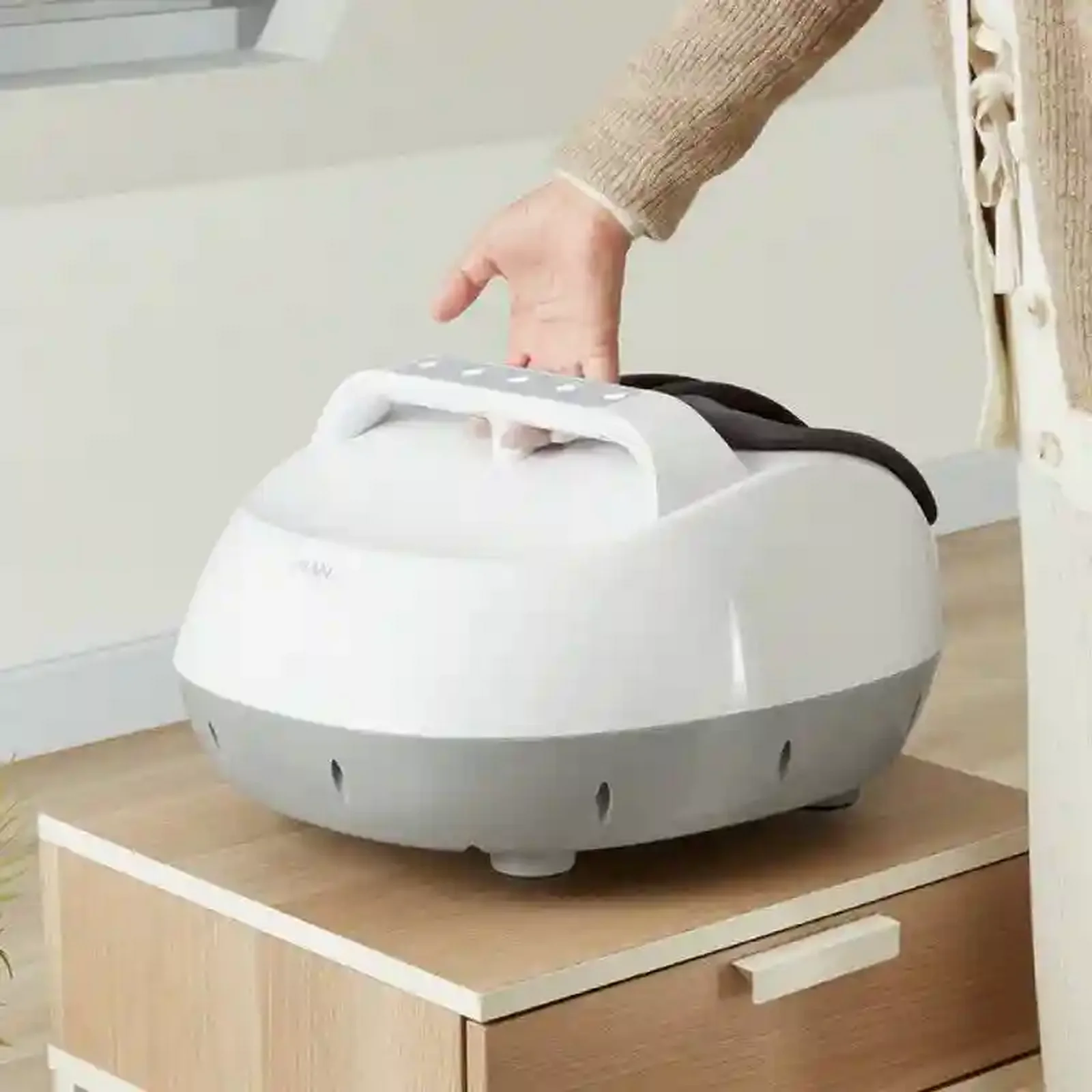 دسته یکپارچه دستگاه ماساژ پای شیائومی Leravan جابهجایی ماساژور پای Leravan LJ-ZJ008 با دسته حمل
