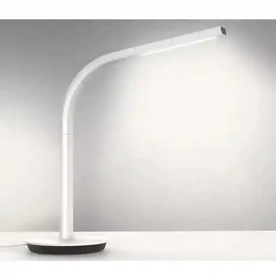 حالت نوردهی مستقیم چراغ رومیزی فیلیپس Eyecare 2 چراغ مطالعه Philips Eyecare Lamp 2 با بازوی خم شده و نور روشن