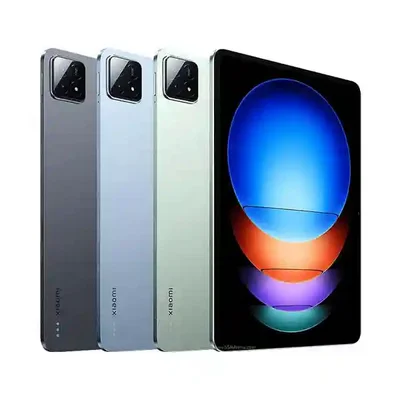 رنگبندی Xiaomi Pad 6S Pro 12.4 ظرفیت ۱۲/۵۱۲ گیگ سه رنگ تبلت Xiaomi Pad 6S Pro 12.4 کنار نمای جلویی نمایشگر