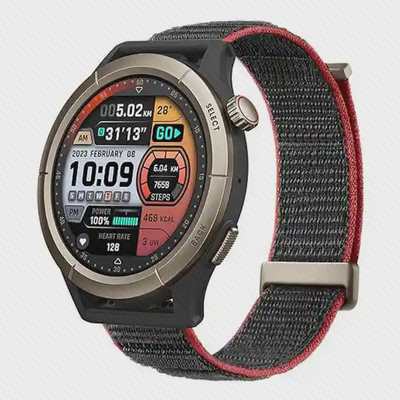 ساعت هوشمند Amazfit Cheetah Pro با قاب فلزی و بند پارچه‌ای مشکی قرمز