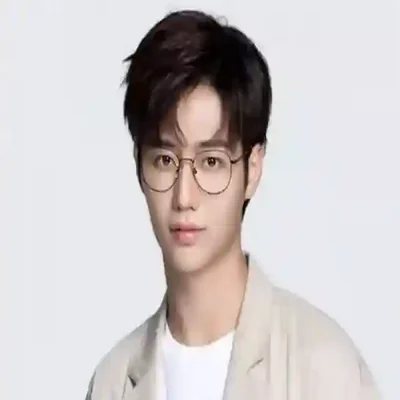 نحوه قرارگیری عینک محافظ HMJ01RM روی چهره عینک گرد Xiaomi HMJ01RM روی صورت کاربر