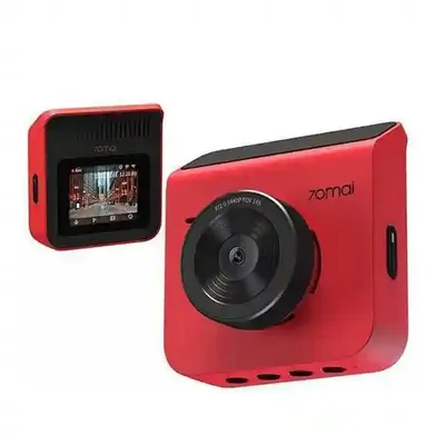 دوربین خودرو شیائومی مدل 70mai A400+Rear cam set در نمای جلو و نمایشگر پشت دوربین خودرو شیائومی مدل 70mai A400+Rear cam set قرمز از جلو و پشت با لنز بزرگ و نمایشگر مسیر شهری