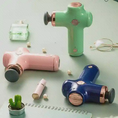 تنوع رنگ ماساژور شیائومی Yesoul MG11 ماساژور تفنگی Yesoul MG11 در رنگهای صورتی سبز و سرمهای