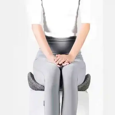 نحوه نشستن کاربر روی زیرنشیمنی طبی Leband خاکستری