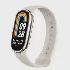 مچ‌بند Xiaomi Mi Band 8 با بند سفید از زاویه کنار