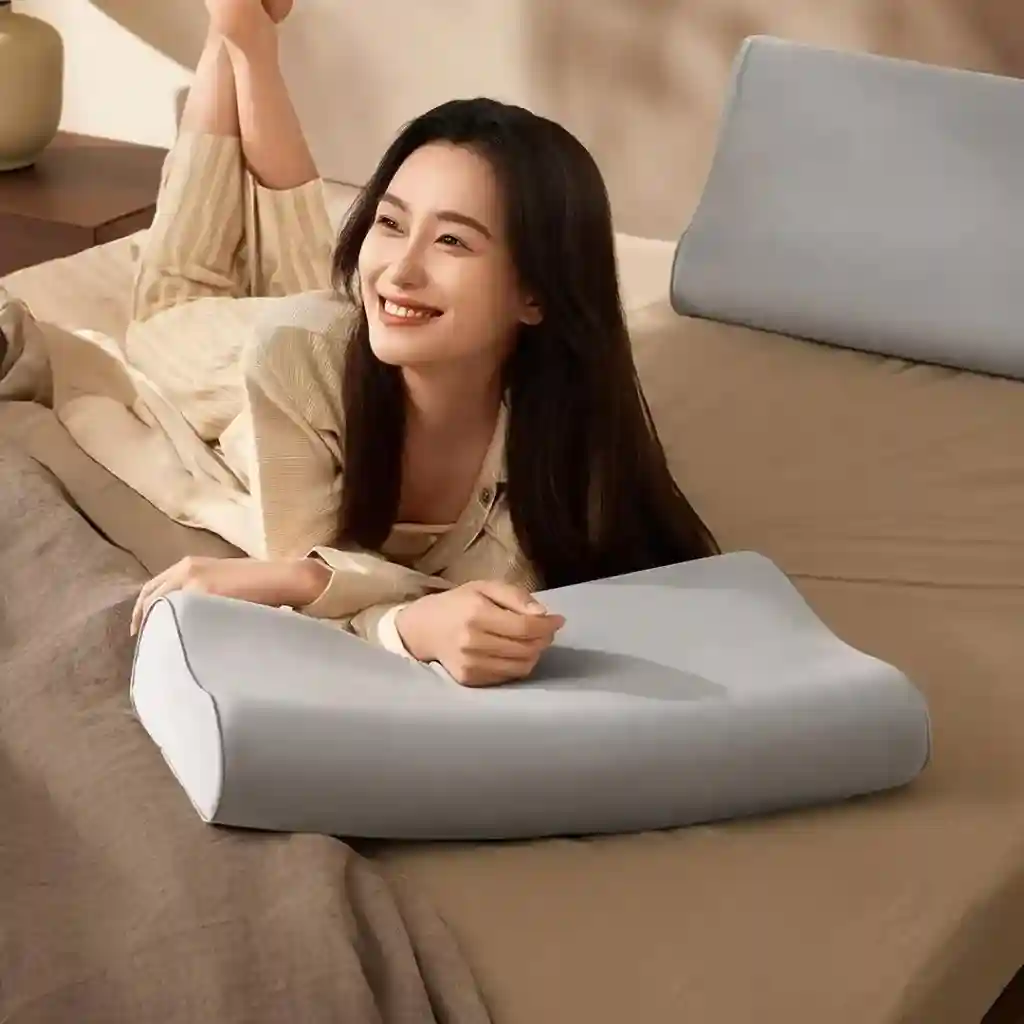 بالش گردن طبی مموری فوم شیائومی مدل Mijia Memory Foam Pillow Pro MJYZ028H - تصویر توضیحات 1