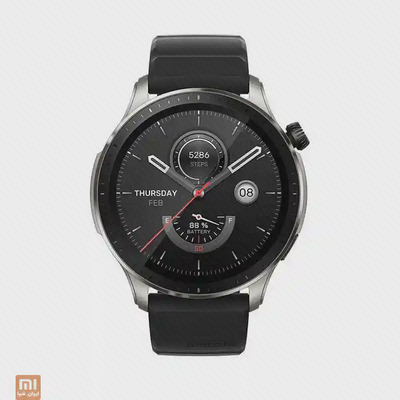ساعت هوشمند Amazfit GTR 4 نقره‌ای با بند مشکی و صفحه عقربه‌ای