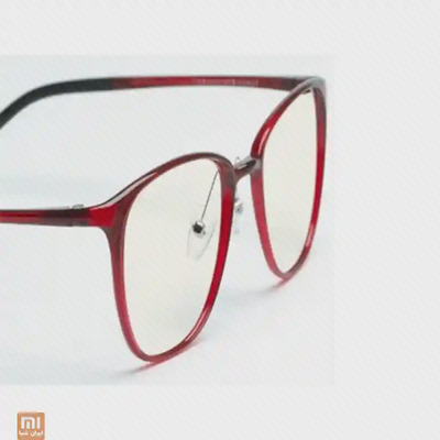 جزئیات فریم عینک محافظ چشم شیائومی TS FU009 نمای زاویهدار فریم قرمز و عدسی عینک کامپیوتر شیائومی TS FU009