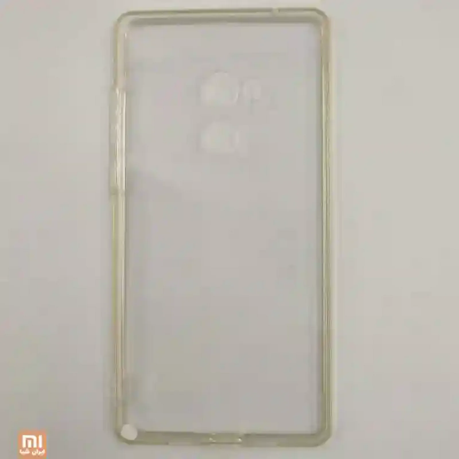 قاب شفاف شیشه ای ژله ای Mi Max 2 از نمای روبهرو نمای تخت قاب شیشه ای ژله ای شفاف شیائومی Mi Max 2