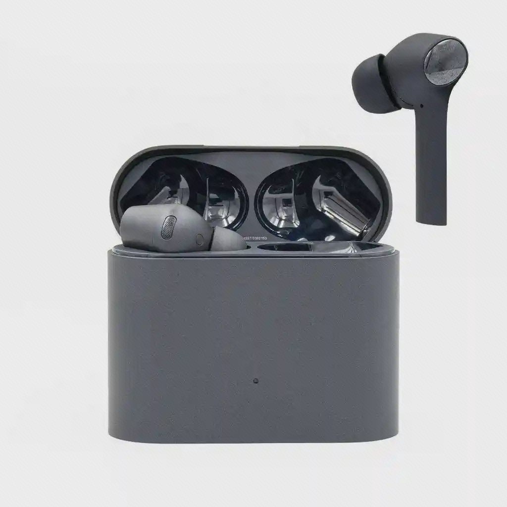 نمای اصلی هندزفری Xiaomi Earphones 2 Pro هندزفری بلوتوثی مشکی شیائومی Earphones 2 Pro با کیس باز