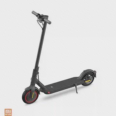 اسکوتر برقی مشکی شیائومی Mi Electric Scooter Pro 2 از نمای سه‌رخ