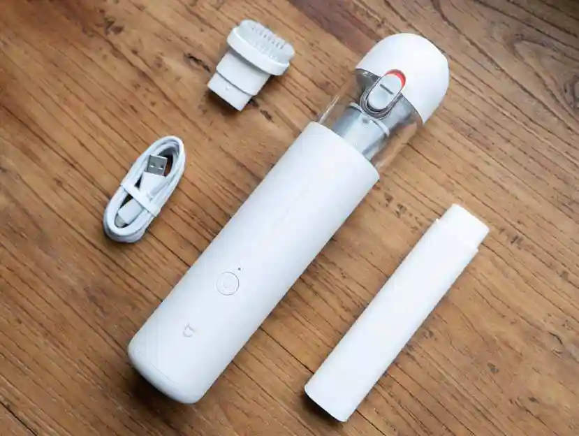 جارو شارژی شیائومی مدل Mi Vacuum Mini SSXCQ01XY 120W - اقلام موجود در بسته