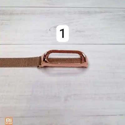 بند توری رزگلد Mi Band 6 نمای نزدیک بند فلزی رزگلد شیائومی Mi Band 6
