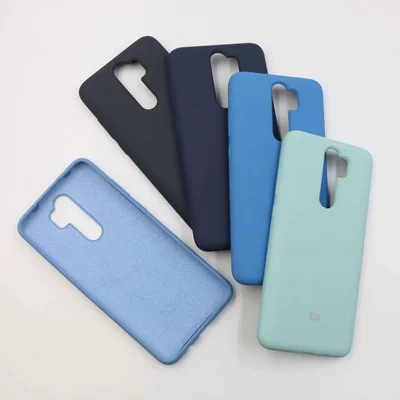 چند کاور Redmi Note 8 Pro در رنگ‌های تیره، آبی و سبز روشن
