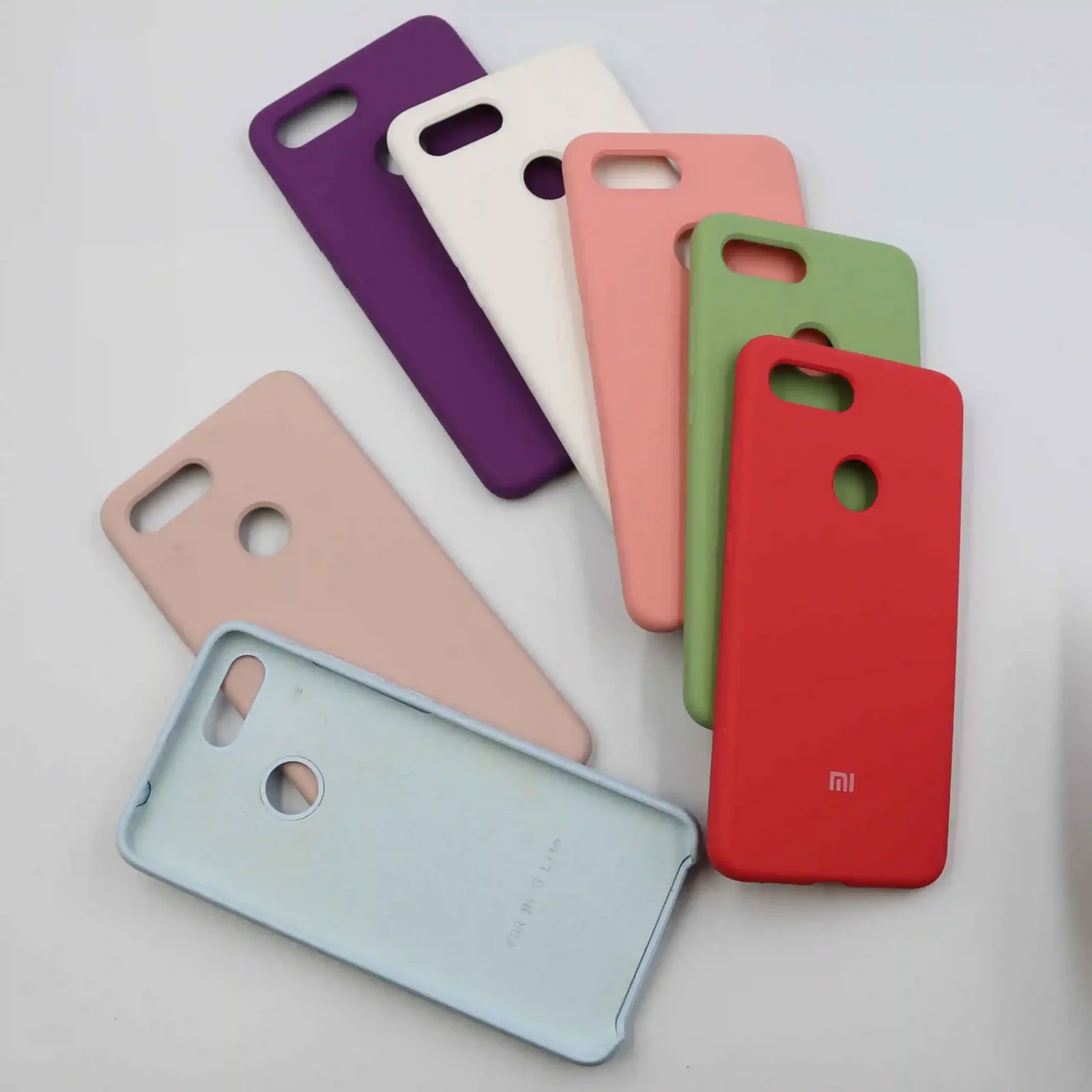 کاور سیلیکونی اورجینال شیائومی مدل Mi 8 Lite - تصویر 1 کاور سیلیکونی اورجینال شیائومی مدل Mi 8 Lite - تصویر 1