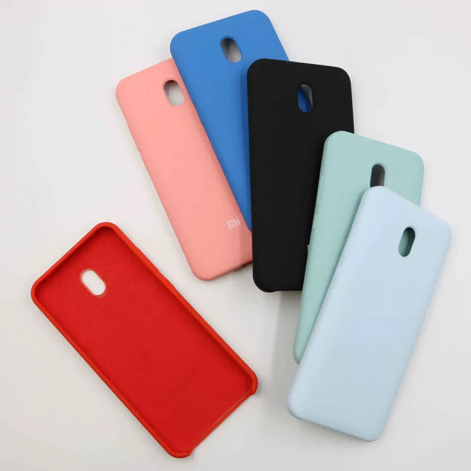 کاور سیلیکونی اورجینال شیائومی مدل Redmi 8A - تصویر 1 کاور سیلیکونی اورجینال شیائومی مدل Redmi 8A - تصویر 1