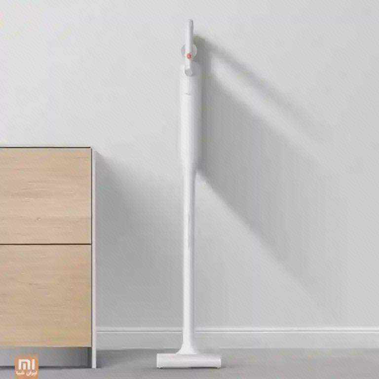 نگهداری VC01 کنار دیوار جارو سفید Deerma VC01 ایستاده کنار دیوار و متصل به نگهدارنده