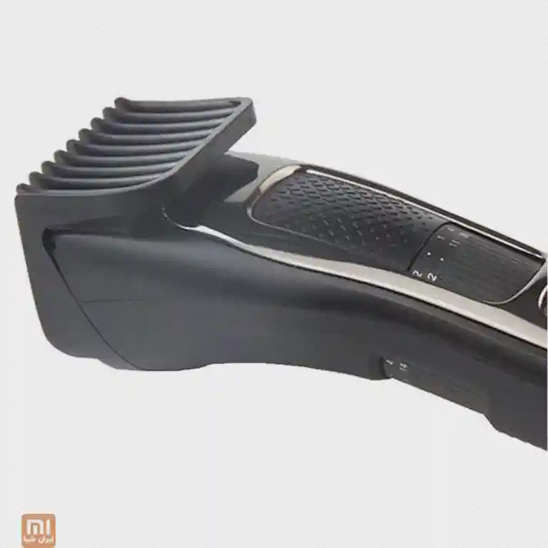 تنظیم بلندی شانهٔ Sharp 3S نمای مایل شانهٔ Sharp 3S و درجهبندی تنظیم نزدیک سر دستگاه