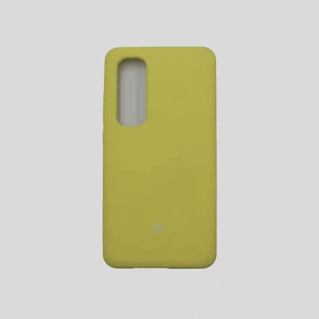 بازشوی کاور زرد Mi Note 10 Lite کاور زرد Mi Note 10 Lite با بازشوی کشیده در گوشهٔ بالا و پشت یکدست