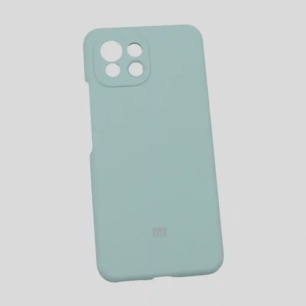 برش دوربین کاور Xiaomi 11 Lite 5G NE پشت قاب سبز روشن Xiaomi 11 Lite 5G NE با برش بزرگ دوربین اصلی