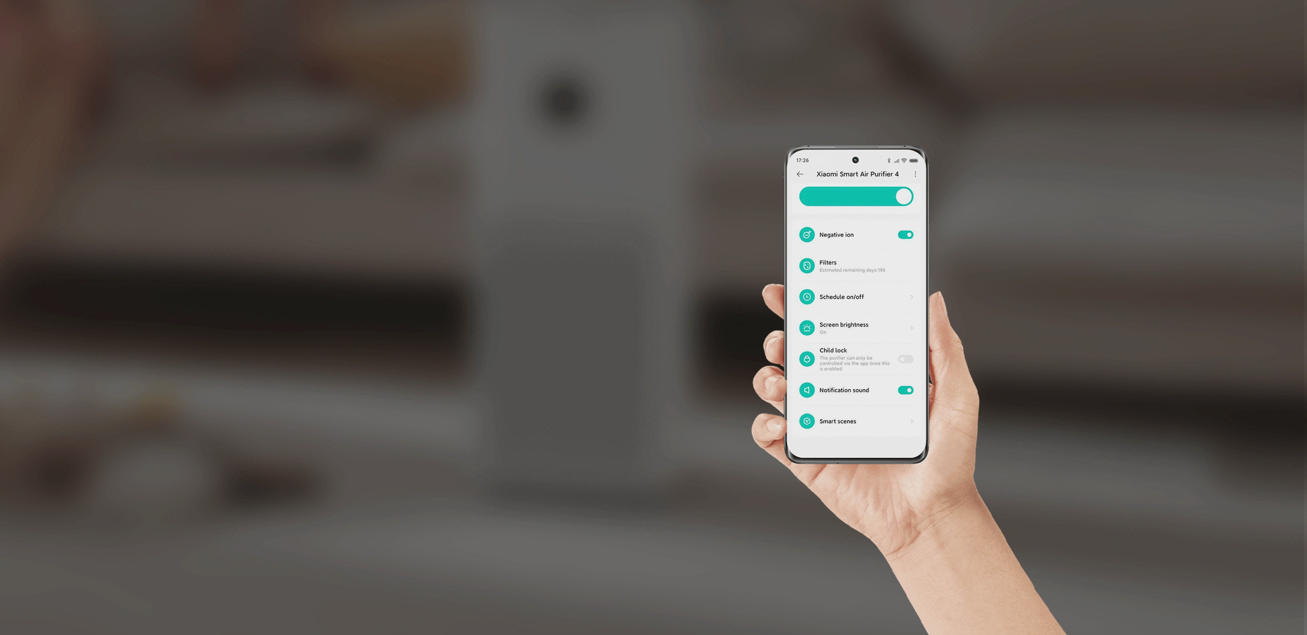 وضعیت فیلتر مدل 4 در برنامهٔ همراه گوشی در دست با صفحهٔ Xiaomi Smart Air Purifier 4 و گزینهٔ وضعیت فیلتر در برنامه