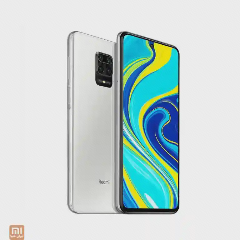 نمای مایل جلو و پشت سفید Redmi Note 9S با دکمهٔ کناری و قاب دوربین مرکزی پشت